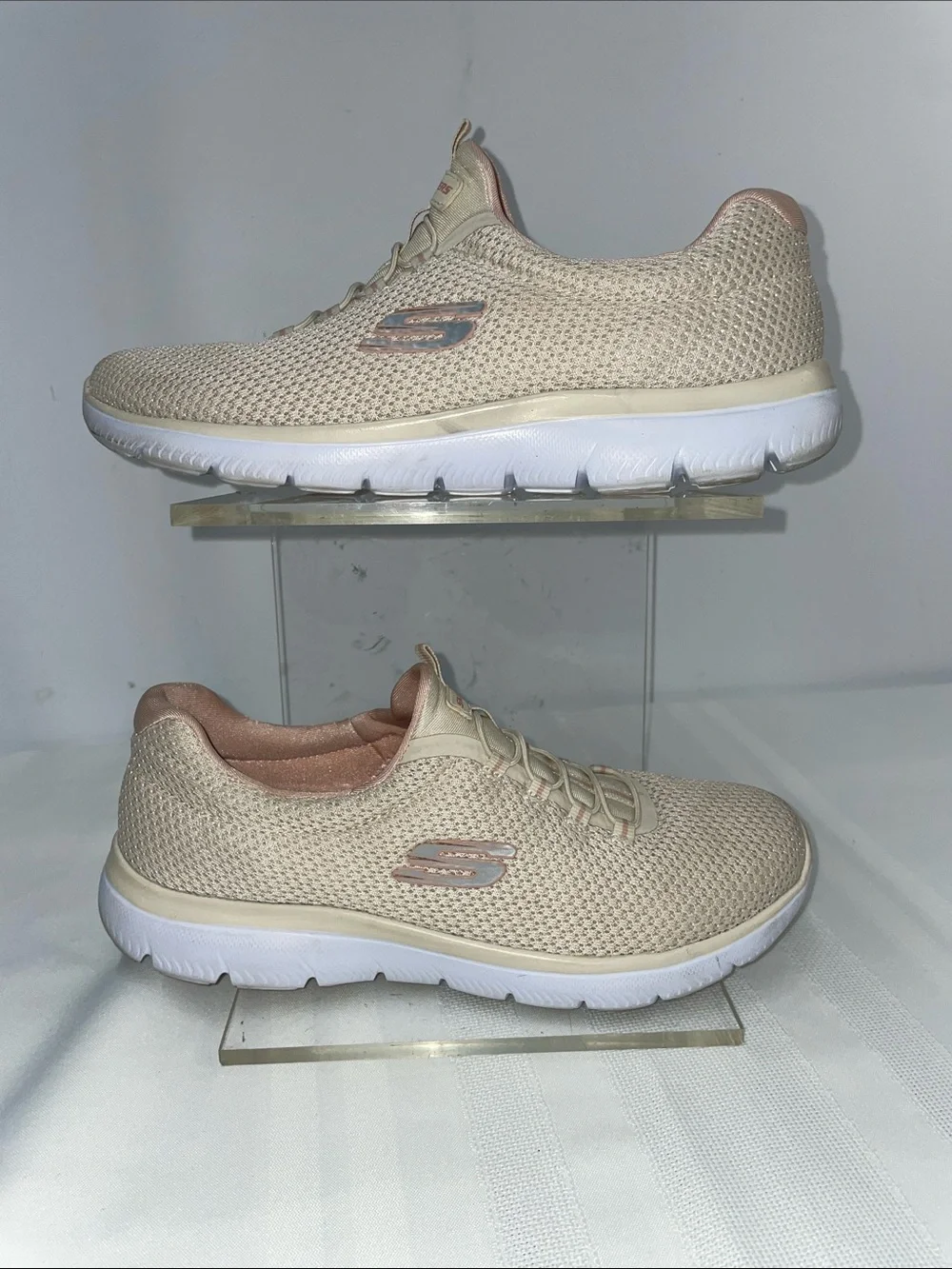 SKECHERS WOMENS SUMMITS FUN FLARE SNEAKERS FTL-05-103
